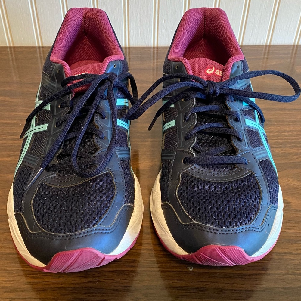 Asics comfort walking shoe